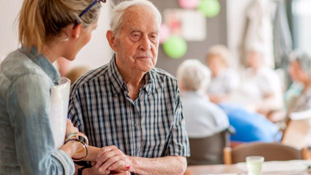 Jobs and Skills WA: Dementia care courses