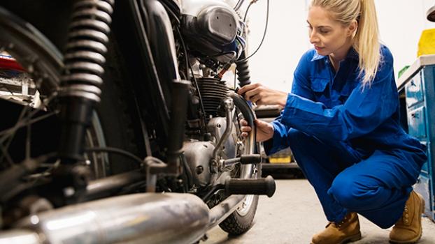 Jobs and Skills WA: Automotive courses