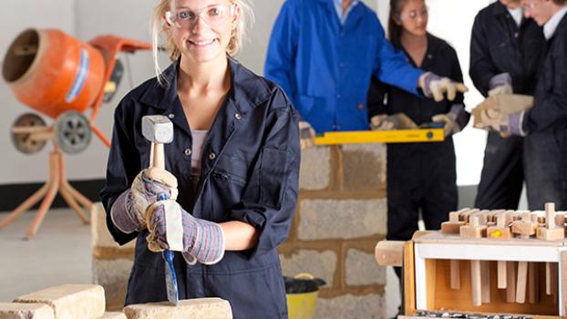 Jobs and Skills WA: Construction industry courses