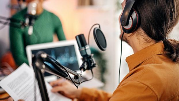 Jobs and Skills WA: Creative radio courses