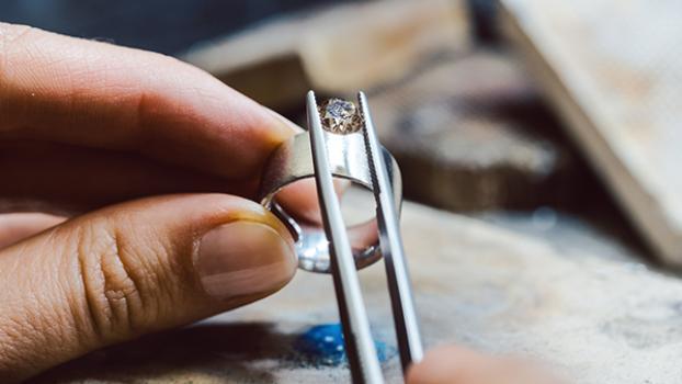 Jobs and Skills WA: Jewellery manufacture