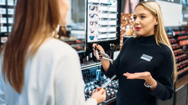 Jobs and Skills WA: Retail, cosmetics courses