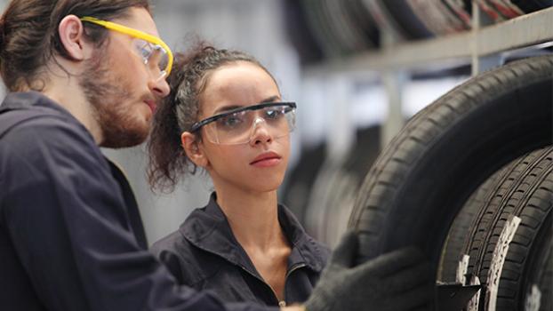 Jobs and Skills WA: Automotive courses