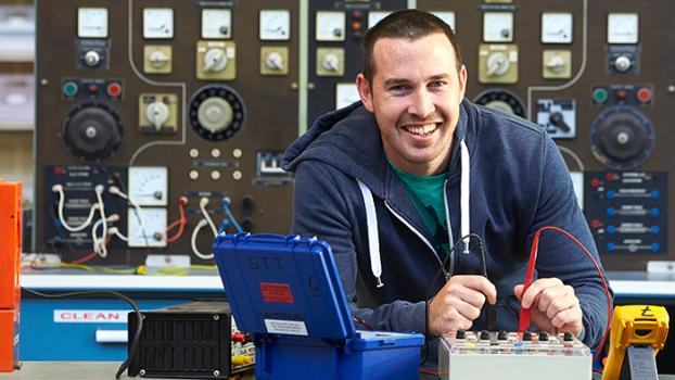 Jobs & Skills WA: Free and reduced-fee courses.